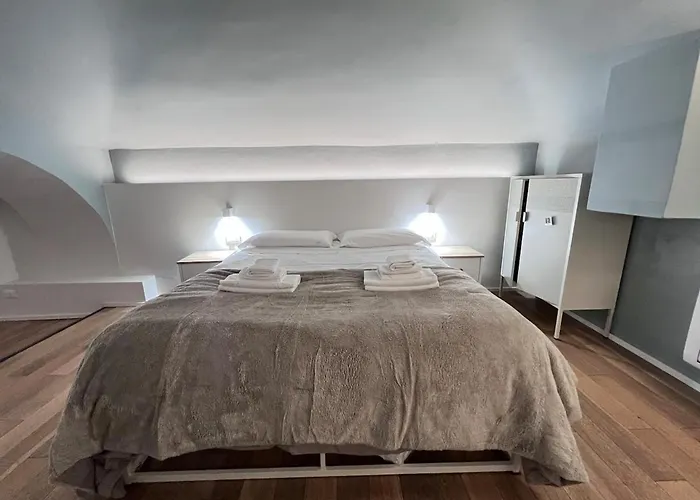 Apartamento Elegante In Centro - Metro Marconi