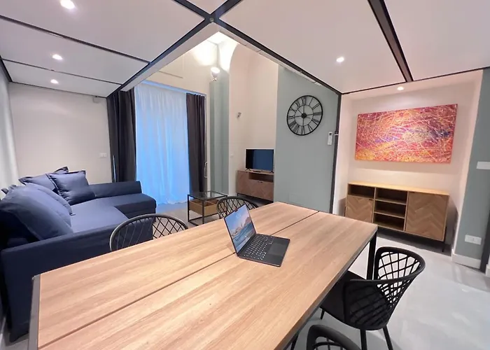 公寓 Elegante In Centro - Metro Marconi