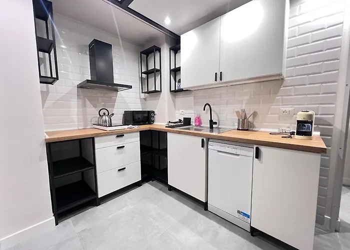 Elegante In Centro - Metro Marconi 都灵