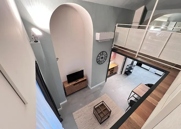 公寓 Elegante In Centro - Metro Marconi *